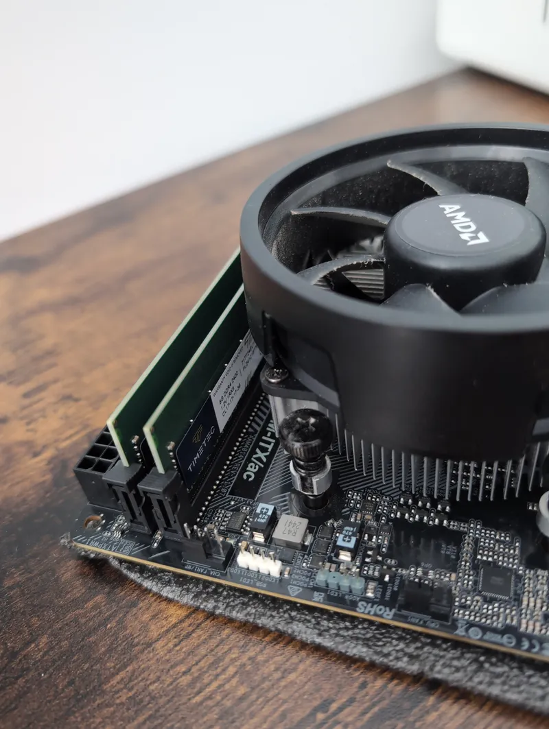 Install 2 RAM sticks