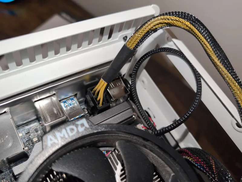ATX 12V Power Connector (ATX12V1)